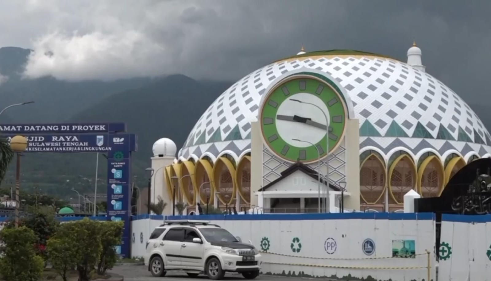 Masjid Raya Baitul Khairaat Siap Difungsikan, Pemprov Siapkan Struktur Pengelola