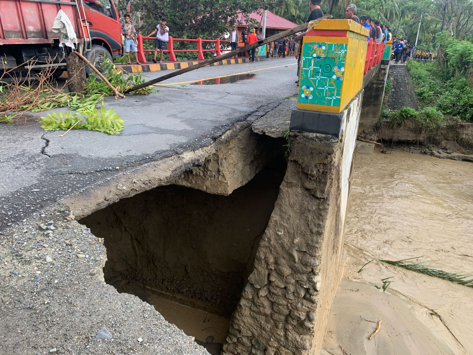 Satu-Satunya Akses Warga, Jembatan Desa Lero Kabupaten Donggala Terancam Putus